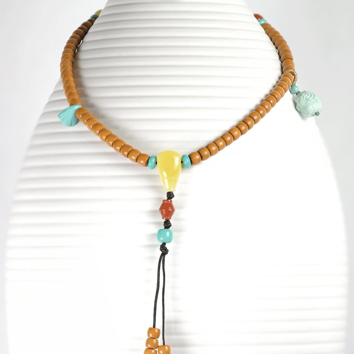 Serenity Swirl Yellow Jade NecklaceVR H Concepts