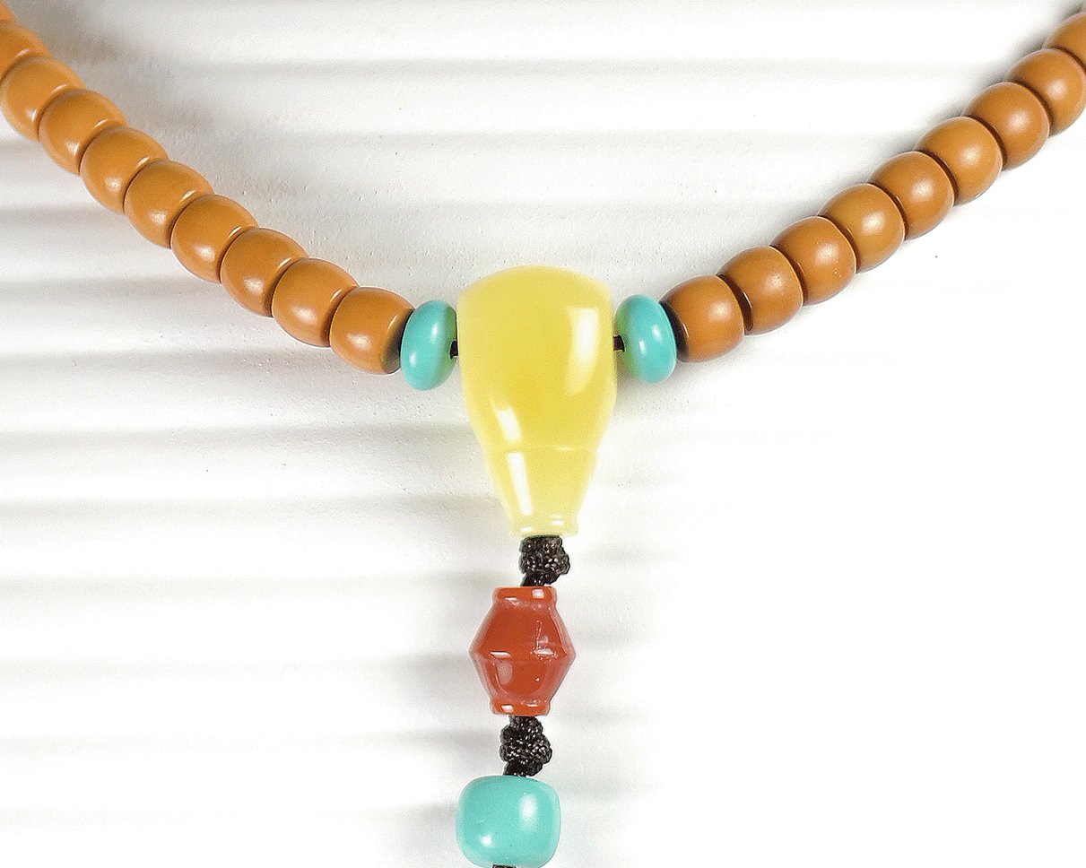 Serenity Swirl Yellow Jade NecklaceVR H Concepts