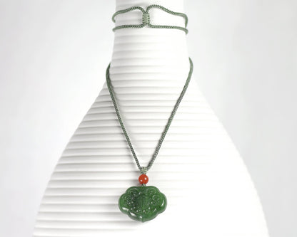 Emerald Green Jade Jewel Necklace PendantVR H Concepts