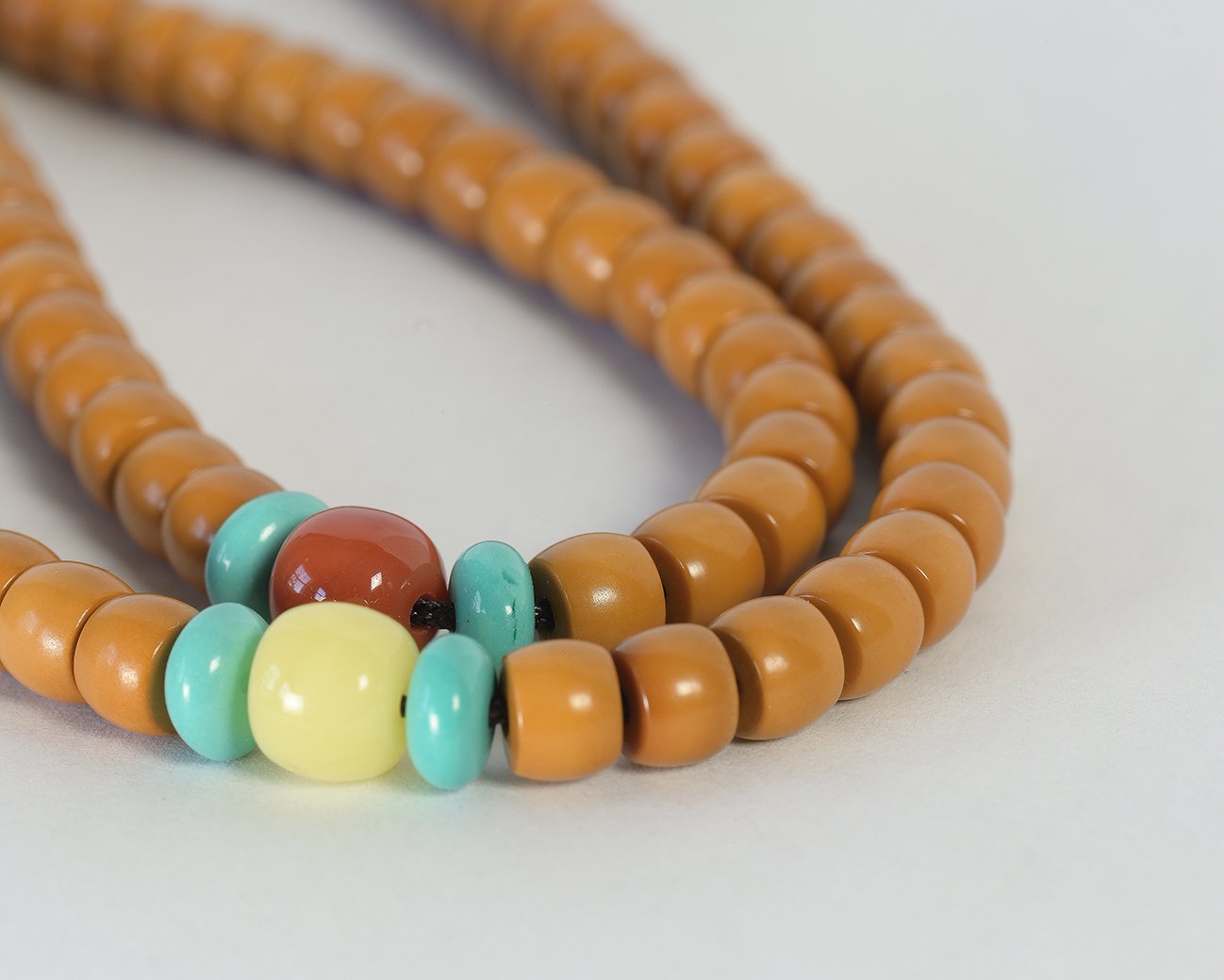 Serenity Swirl Yellow Jade NecklaceVR H Concepts